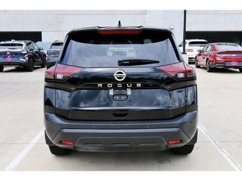 Used 2021 Nissan Rogue S image 7