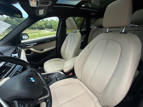 Used 2021 BMW X1 xDrive28i w/ Convenience Package image 11