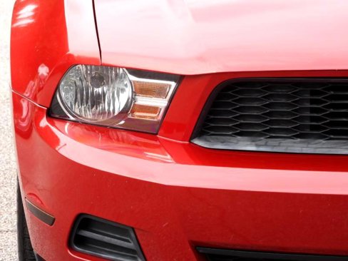 Used 2011 Ford Mustang Premium image 21