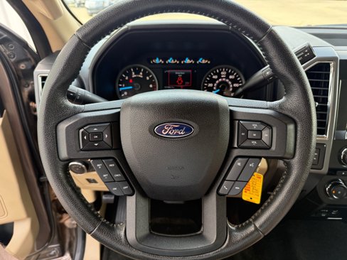 Used 2015 Ford F150 XLT w/ Equipment Group 302A Luxury image 15