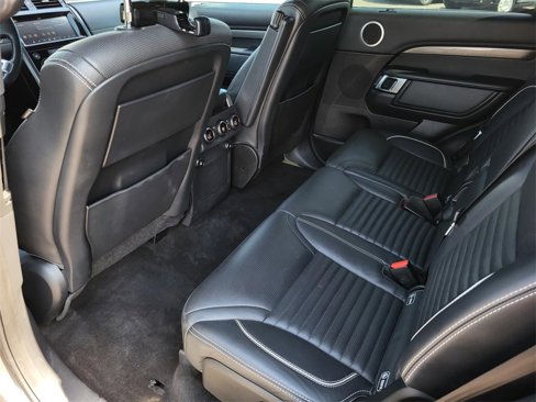 Used 2019 Land Rover Discovery HSE Luxury image 16