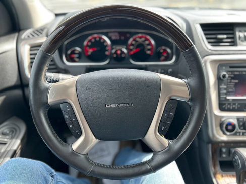 Used 2016 GMC Acadia Denali image 9