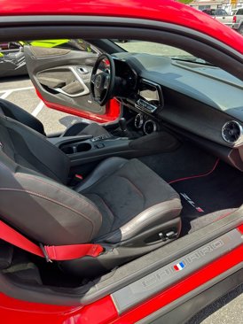 Used 2019 Chevrolet Camaro ZL1 image 10