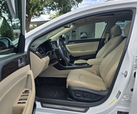 Used 2018 Hyundai Sonata Limited image 13