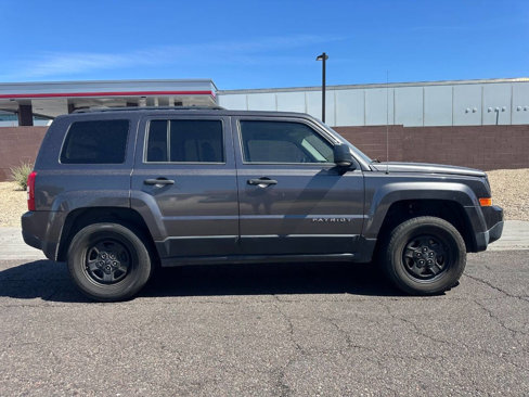 Used 2016 Jeep Patriot Sport image 3