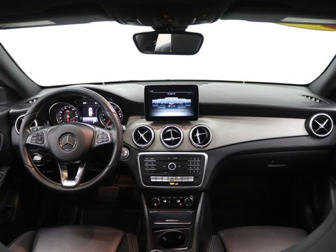 Used 2018 Mercedes-Benz CLA 250 image 19