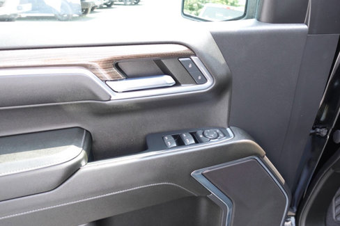 Used 2023 Chevrolet Silverado 1500 LT image 16