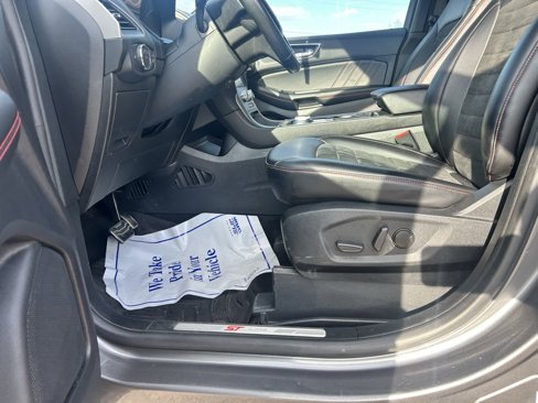 Certified 2022 Ford Edge ST-Line image 13