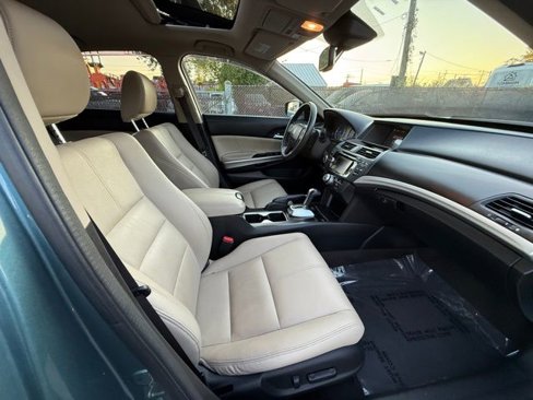 Used 2013 Honda Crosstour EX-L image 30