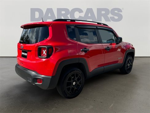 Used 2023 Jeep Renegade Latitude w/ Premium Group image 7