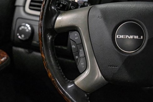 Used 2012 GMC Yukon XL Denali image 15