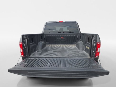 Used 2019 Ford F150 XLT image 9