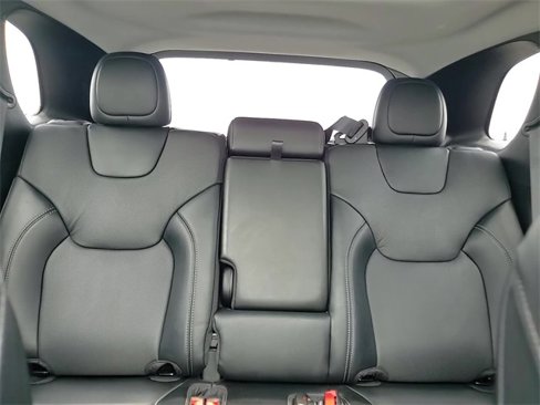 Used 2022 Jeep Cherokee Limited image 21