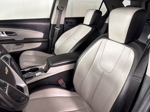 Used 2017 Chevrolet Equinox Premier w/ Enhanced Convenience Package image 14