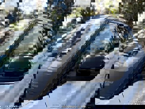 Used 2021 Ford Explorer Limited image 16