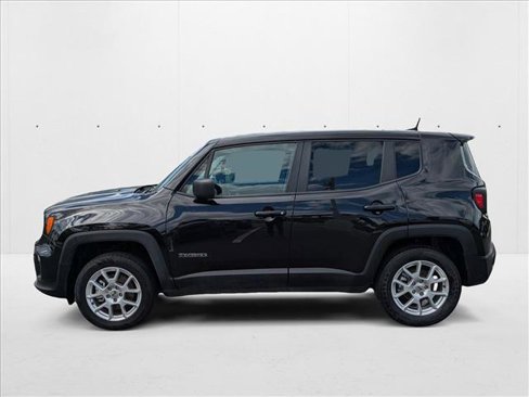 Used 2023 Jeep Renegade Latitude image 9