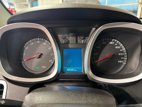 Used 2017 Chevrolet Equinox LT image 15