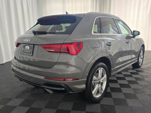Used 2022 Audi Q3 2.0T Premium w/ Convenience Package image 6