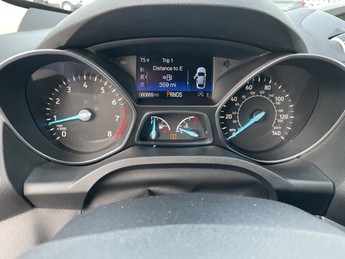 Used 2017 Ford Escape SE image 19