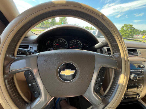 Used 2011 Chevrolet Suburban LT w/ Luxury Package image 18
