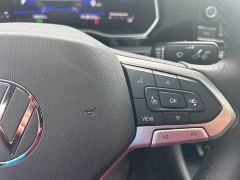 Used 2024 Volkswagen Jetta SE image 17
