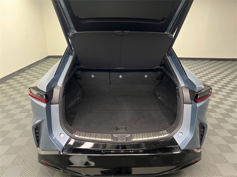 Used 2023 Lexus RZ 450e Premium image 8