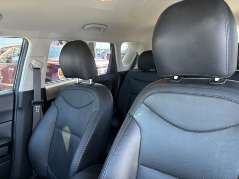 Used 2016 Kia Soul ! image 2