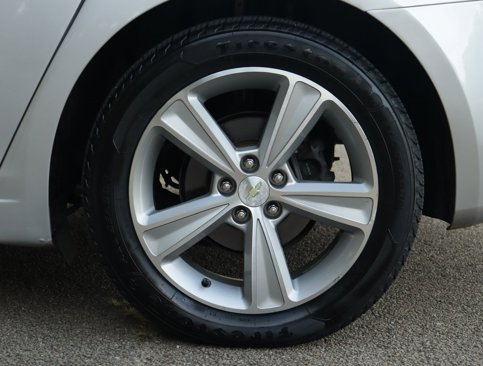 Used 2015 Chevrolet Cruze LT image 31