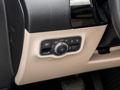Certified 2021 Mercedes-Benz GLA 250 4MATIC image 18