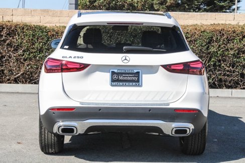 Certified 2025 Mercedes-Benz GLA 250 image 7