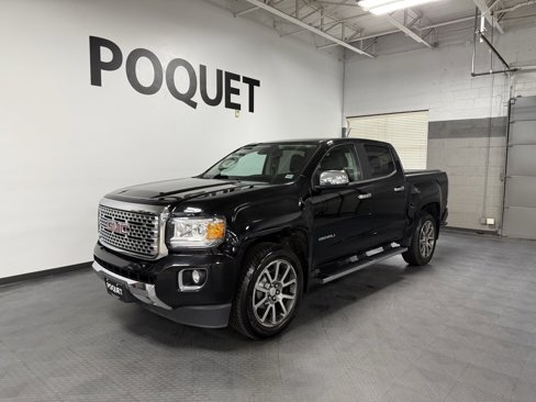 Used 2018 GMC Canyon Denali image 2