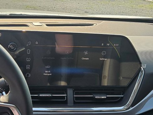 New 2025 Chevrolet Trax ACTIV w/ Sunroof Package image 5