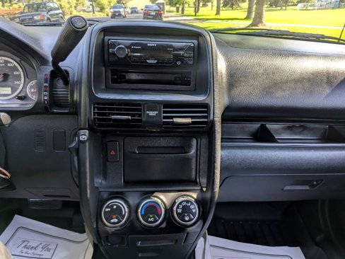 Used 2005 Honda CR-V LX image 25