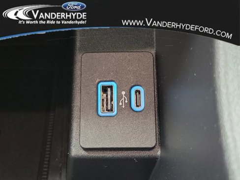 Used 2022 Ford Edge SEL w/ Convenience Package image 31