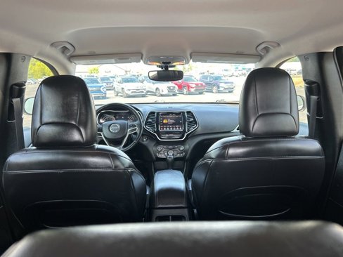 Used 2019 Jeep Cherokee Limited image 36