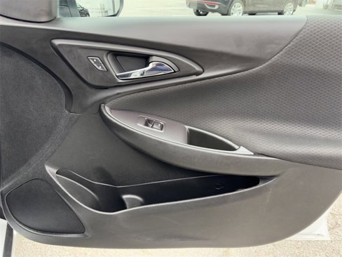 Used 2021 Chevrolet Malibu LS image 19