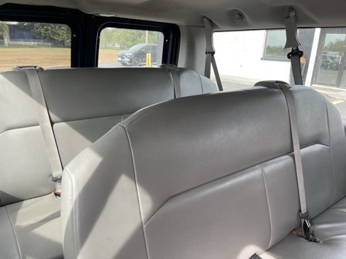Used 2009 Ford E-350 and Econoline 350 XLT image 27