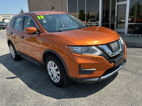 Used 2017 Nissan Rogue S image 8