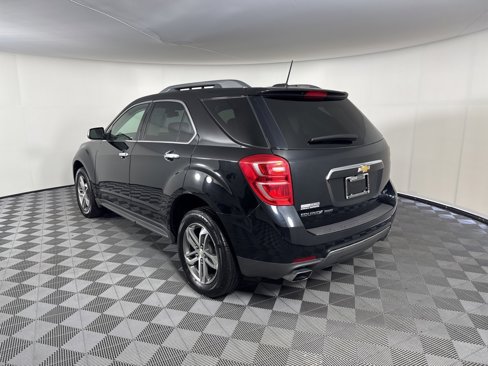 Used 2017 Chevrolet Equinox Premier w/ Enhanced Convenience Package image 3