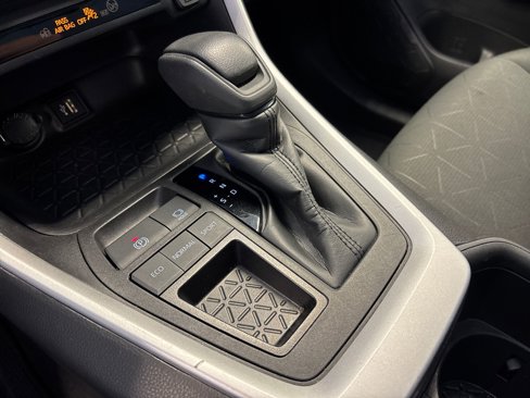 Used 2024 Toyota RAV4 XLE image 17