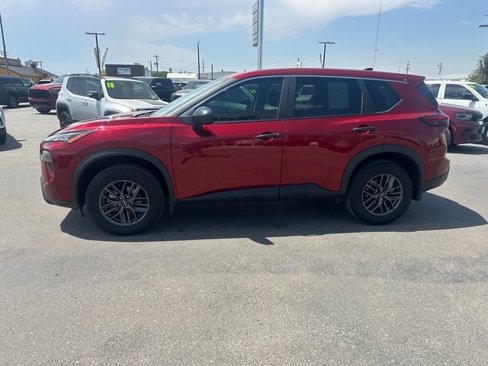 Used 2024 Nissan Rogue S image 7