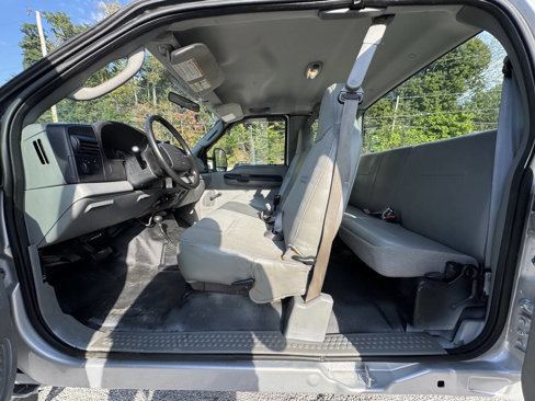 Used 2005 Ford F250 XLT image 16