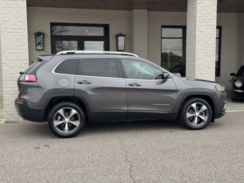 Used 2019 Jeep Cherokee Limited image 14