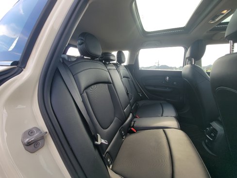 Used 2017 MINI Cooper Clubman ALL4 image 33