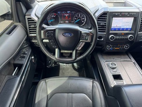 Used 2021 Ford Expedition Limited image 16