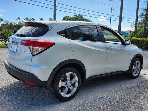 Certified 2021 Honda HR-V LX image 13