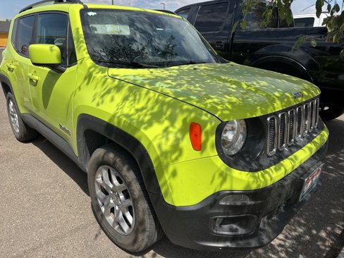 Used 2018 Jeep Renegade Latitude w/ Cold Weather Group image 1