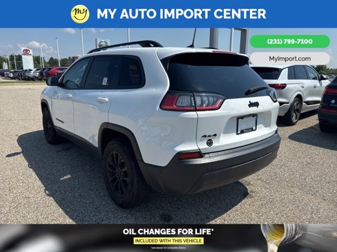 Used 2023 Jeep Cherokee Altitude Lux image 5
