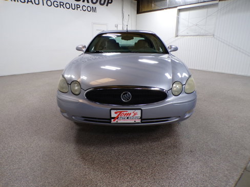 Used 2005 Buick LaCrosse CX image 8
