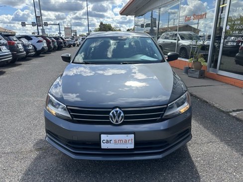 Used 2016 Volkswagen Jetta S image 2